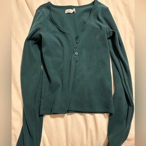 Hollister evergreen RIBBED SHORT-SLEEVE ICON HENLEY size small (worn)